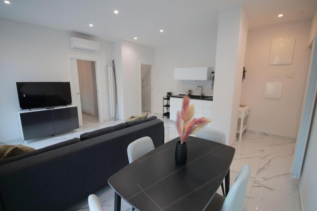 Chiaia Arcoleo House - Sofia Apartment Napoli Ngoại thất bức ảnh