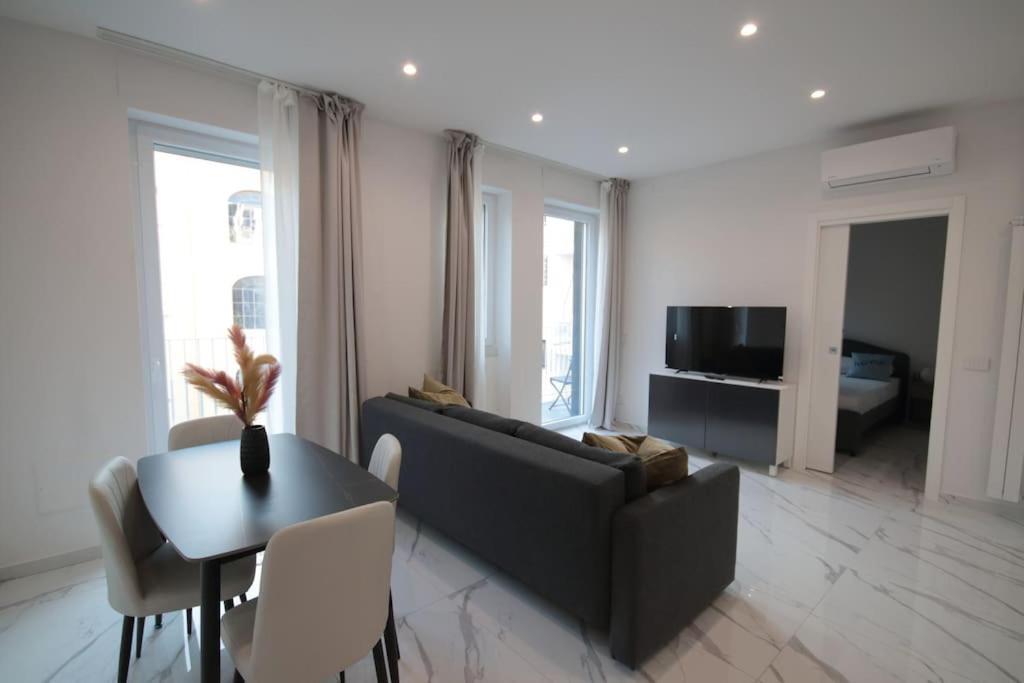 Chiaia Arcoleo House - Sofia Apartment Napoli Ngoại thất bức ảnh